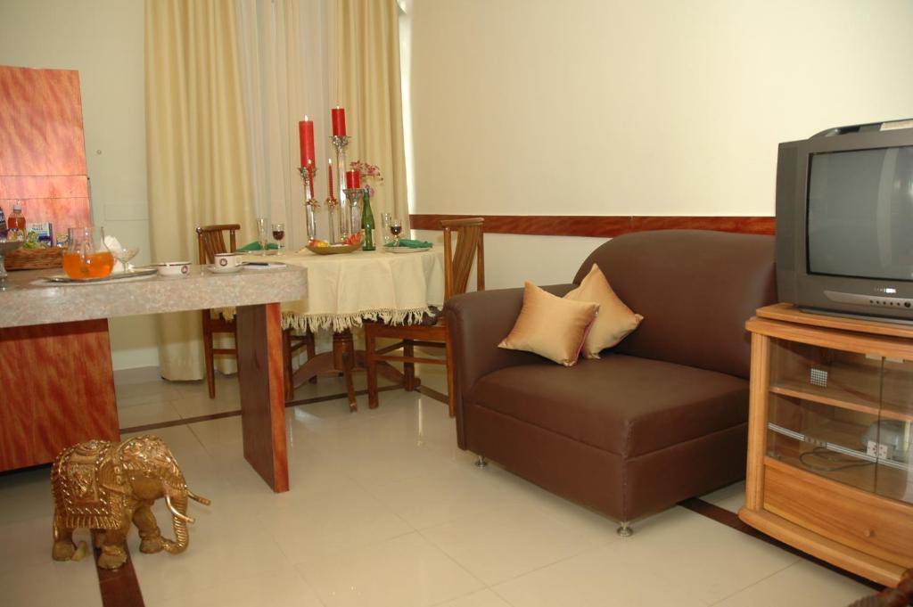 Istay Hotels Infantry Road Bangalore Exterior photo